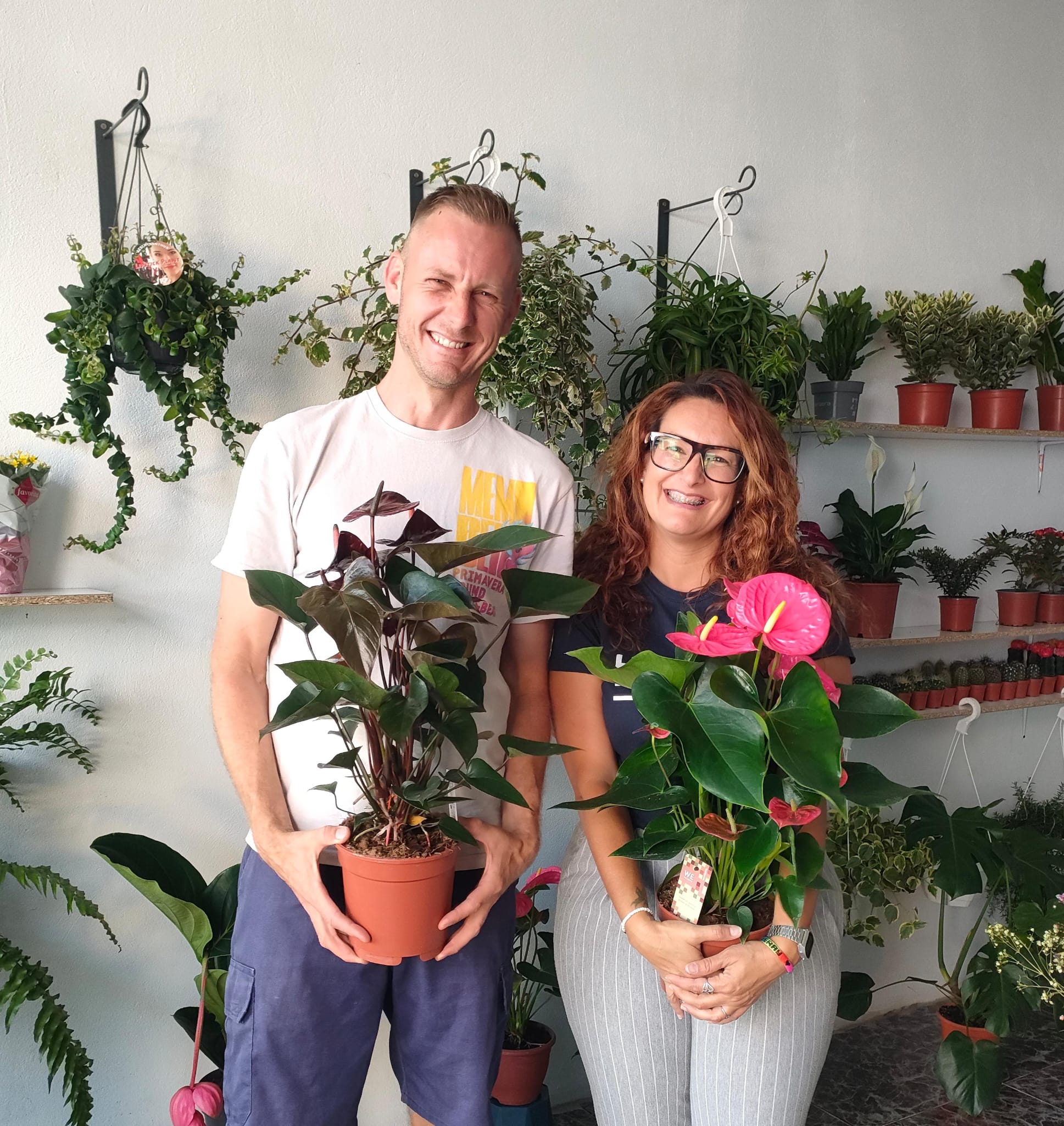 ¡AEGA da la Bienvenida FLORISTERÍA AGAETE!